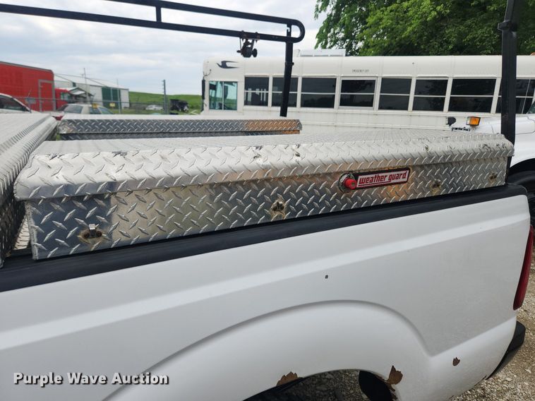 image for item LX9558 2013 Ford F350 Super Duty XL  Crew Cab pickup truck