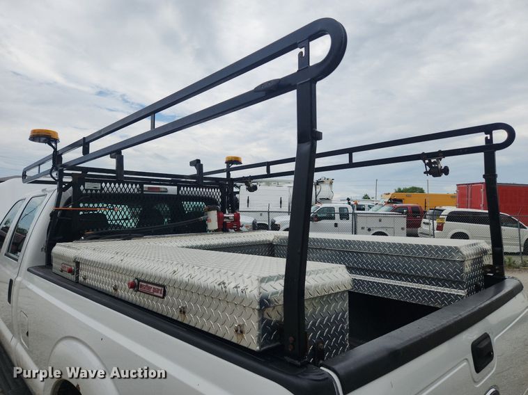 image for item LX9558 2013 Ford F350 Super Duty XL  Crew Cab pickup truck