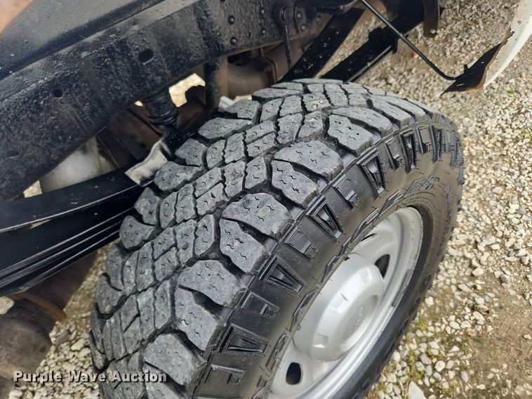 image for item LX9558 2013 Ford F350 Super Duty XL  Crew Cab pickup truck