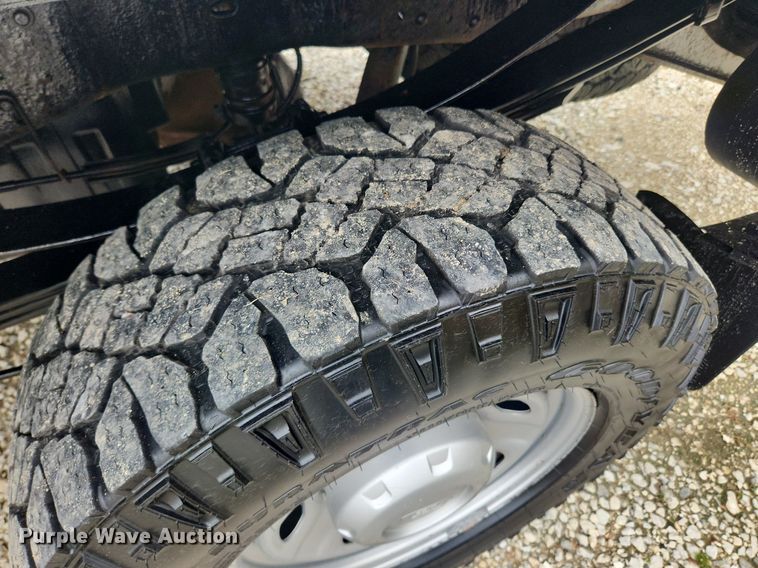 image for item LX9558 2013 Ford F350 Super Duty XL  Crew Cab pickup truck