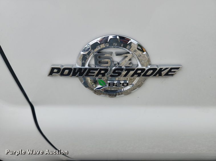 image for item LX9558 2013 Ford F350 Super Duty XL  Crew Cab pickup truck