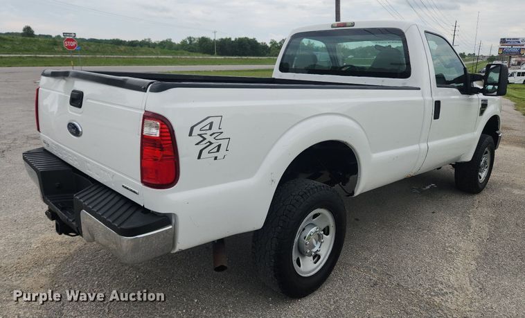 image for item LX9559 2008 Ford F350 Super Duty XL  pickup truck