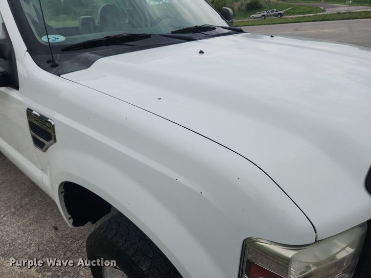 image for item LX9559 2008 Ford F350 Super Duty XL  pickup truck