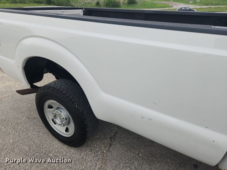 image for item LX9559 2008 Ford F350 Super Duty XL  pickup truck