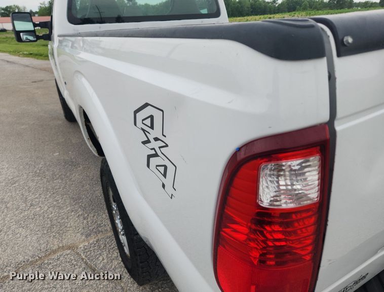 image for item LX9559 2008 Ford F350 Super Duty XL  pickup truck