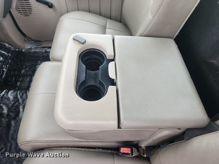 image for item LX9559 2008 Ford F350 Super Duty XL  pickup truck