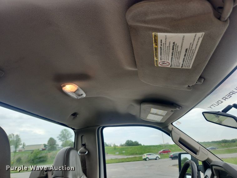 image for item LX9559 2008 Ford F350 Super Duty XL  pickup truck