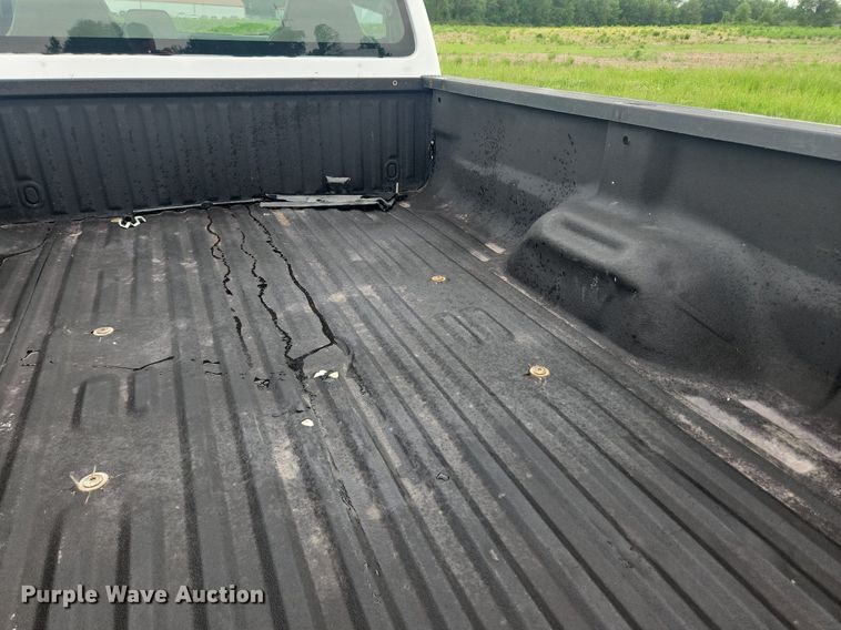 image for item LX9559 2008 Ford F350 Super Duty XL  pickup truck