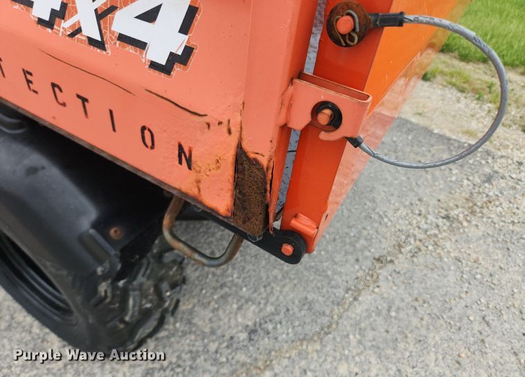 image for item LX9560 2006 Kubota RTV900  utility vehicle