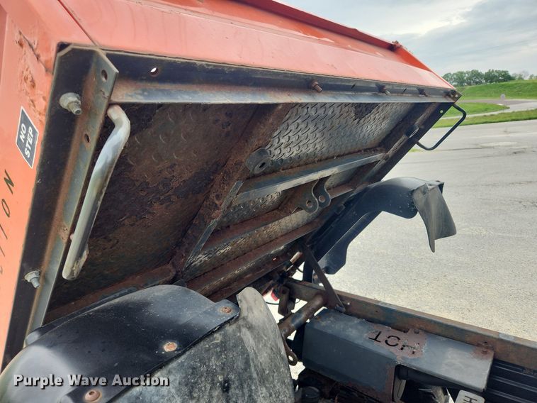 image for item LX9560 2006 Kubota RTV900  utility vehicle