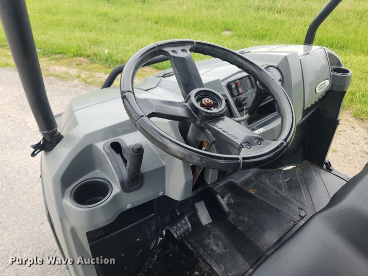 image for item LX9561 2016 Polaris Ranger 800  utility vehicle