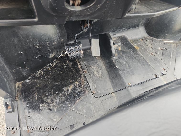 image for item LX9561 2016 Polaris Ranger 800  utility vehicle