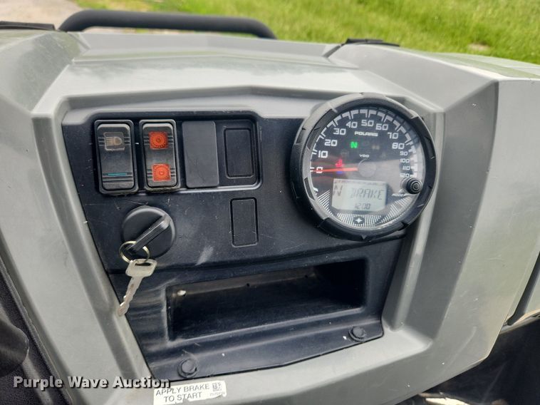 image for item LX9561 2016 Polaris Ranger 800  utility vehicle
