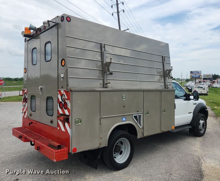 image for item LX9562 2005 Ford F450 Super Duty XL  utility / service truck