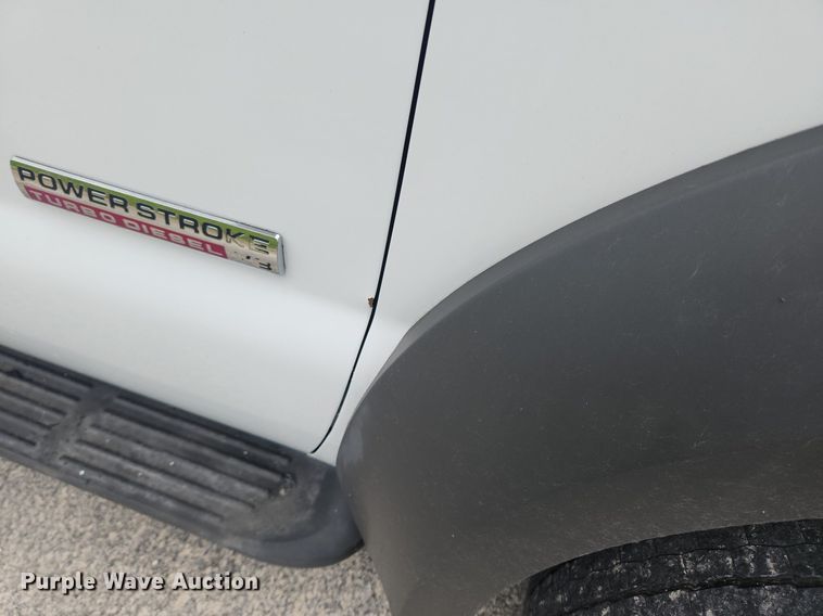 image for item LX9562 2005 Ford F450 Super Duty XL  utility / service truck