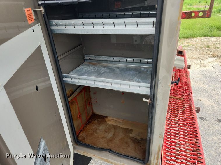 image for item LX9562 2005 Ford F450 Super Duty XL  utility / service truck