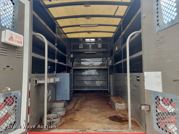 image for item LX9562 2005 Ford F450 Super Duty XL  utility / service truck