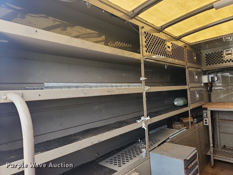 image for item LX9562 2005 Ford F450 Super Duty XL  utility / service truck