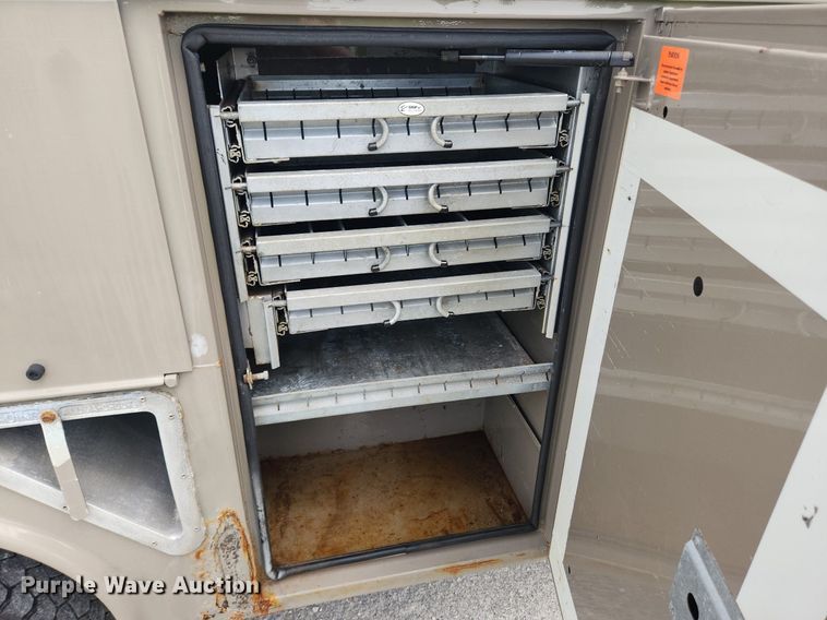 image for item LX9562 2005 Ford F450 Super Duty XL  utility / service truck