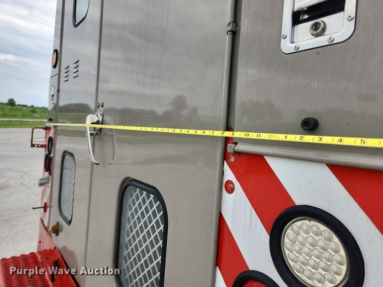 image for item LX9562 2005 Ford F450 Super Duty XL  utility / service truck