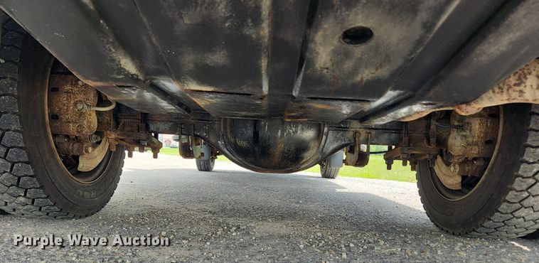 image for item LX9562 2005 Ford F450 Super Duty XL  utility / service truck