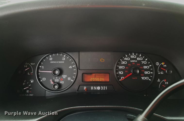 image for item LX9563 2006 Ford F250 Super Duty  Crew Cab pickup truck