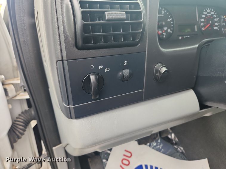 image for item LX9563 2006 Ford F250 Super Duty  Crew Cab pickup truck