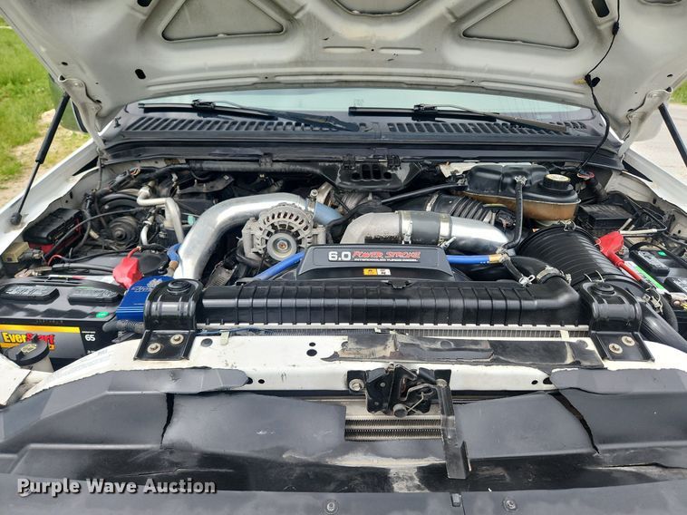 image for item LX9563 2006 Ford F250 Super Duty  Crew Cab pickup truck