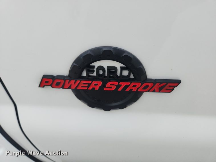 image for item LX9563 2006 Ford F250 Super Duty  Crew Cab pickup truck