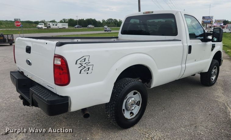 image for item LX9564 2008 Ford F250 Super Duty XL  pickup truck