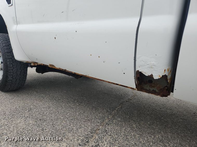 image for item LX9564 2008 Ford F250 Super Duty XL  pickup truck
