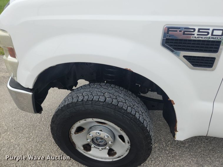image for item LX9564 2008 Ford F250 Super Duty XL  pickup truck