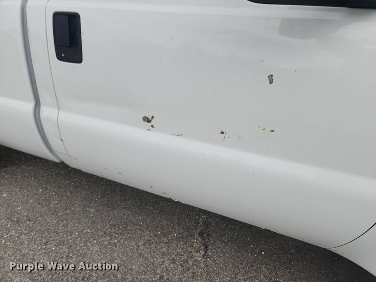 image for item LX9564 2008 Ford F250 Super Duty XL  pickup truck