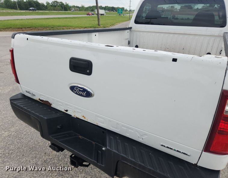 image for item LX9564 2008 Ford F250 Super Duty XL  pickup truck