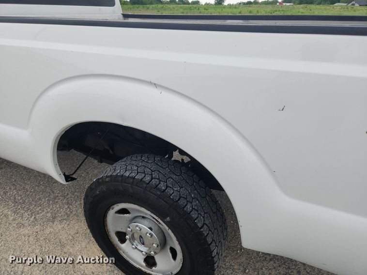 image for item LX9564 2008 Ford F250 Super Duty XL  pickup truck