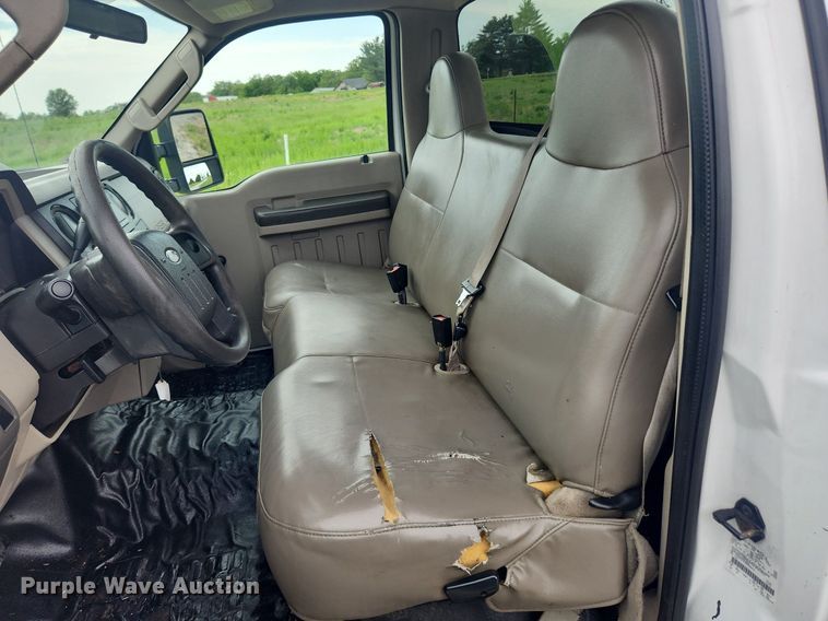 image for item LX9564 2008 Ford F250 Super Duty XL  pickup truck