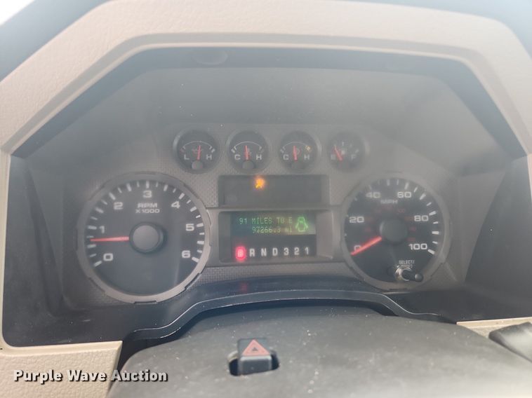 image for item LX9564 2008 Ford F250 Super Duty XL  pickup truck