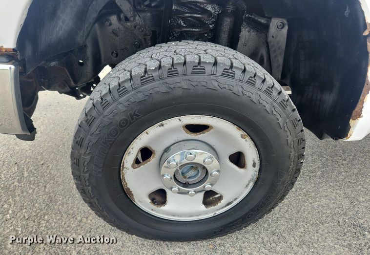 image for item LX9564 2008 Ford F250 Super Duty XL  pickup truck