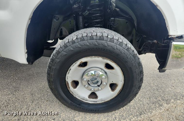 image for item LX9564 2008 Ford F250 Super Duty XL  pickup truck