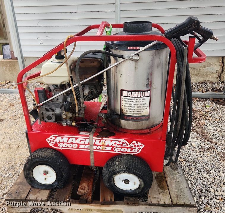 image for item LX9568 Easy Kleen Magnum 4000  pressure washer