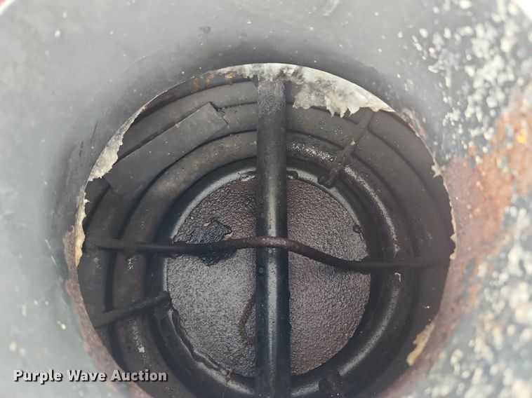 image for item LX9568 Easy Kleen Magnum 4000  pressure washer