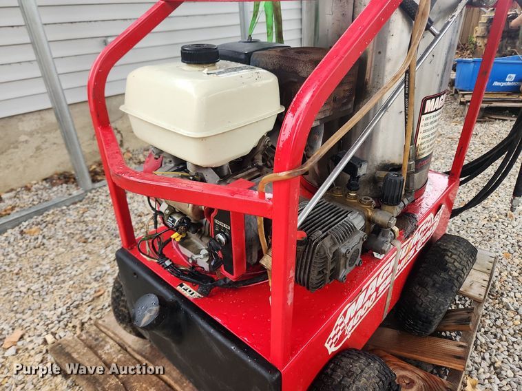 image for item LX9568 Easy Kleen Magnum 4000  pressure washer