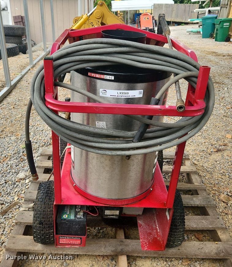 image for item LX9569 Easy Kleen Magnum 4000  pressure washer