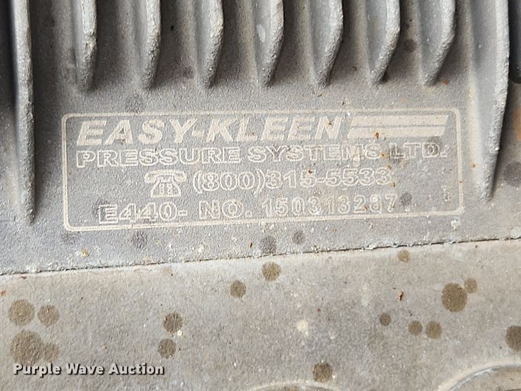 image for item LX9569 Easy Kleen Magnum 4000  pressure washer