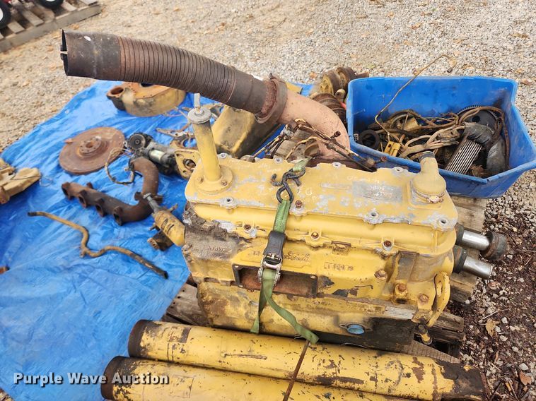 image for item LX9571 Track loader parts