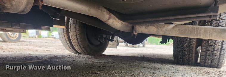 image for item LX9575 1998 Freightliner MT45  delivery truck