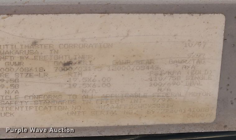 image for item LX9575 1998 Freightliner MT45  delivery truck