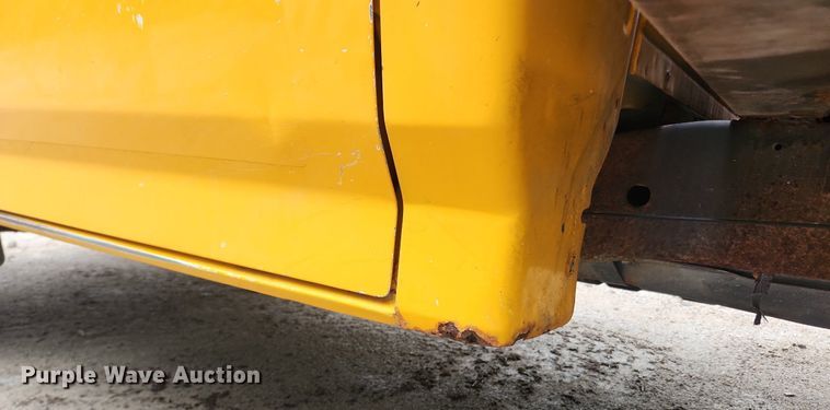 image for item LX9576 1993 Ford F250 XL  dump flatbed pickup truck