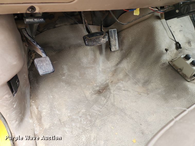 image for item LX9576 1993 Ford F250 XL  dump flatbed pickup truck