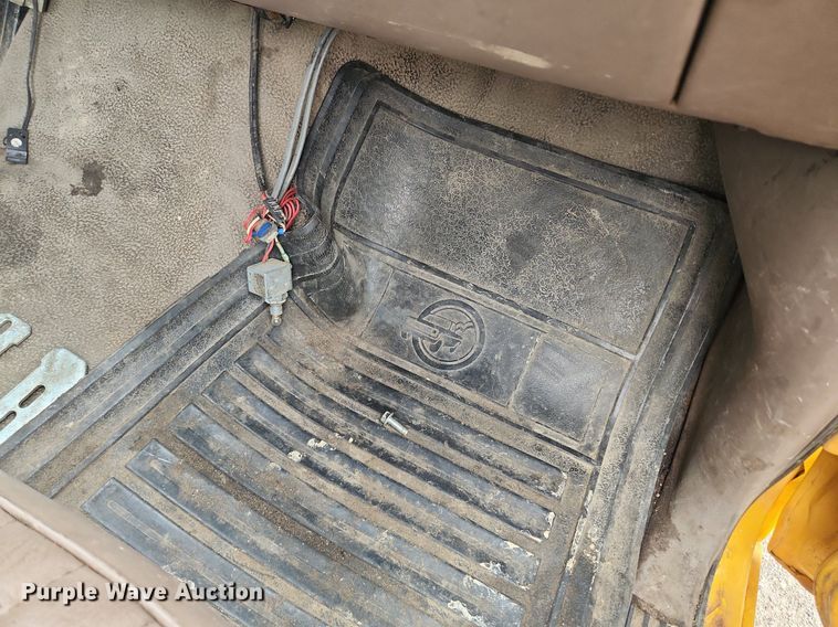 image for item LX9576 1993 Ford F250 XL  dump flatbed pickup truck